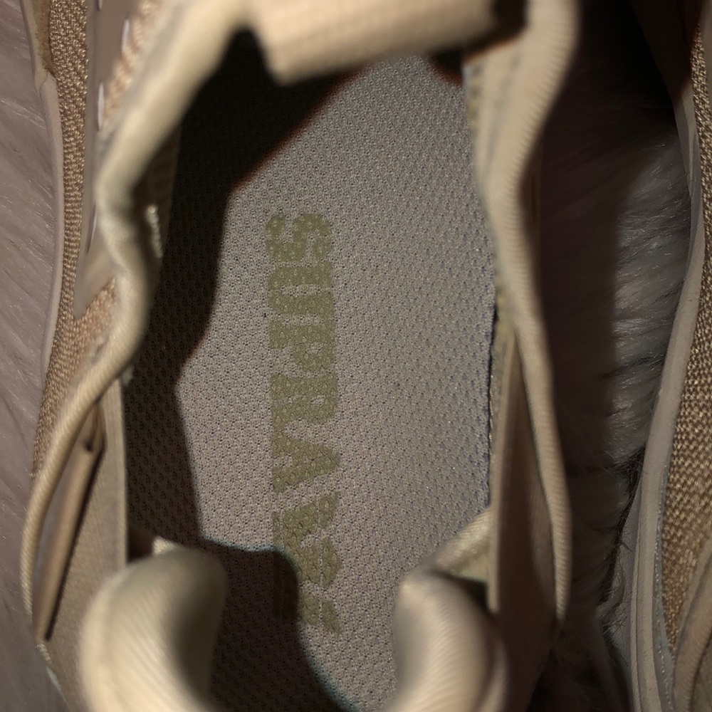 Supras - Picture 4 of 4